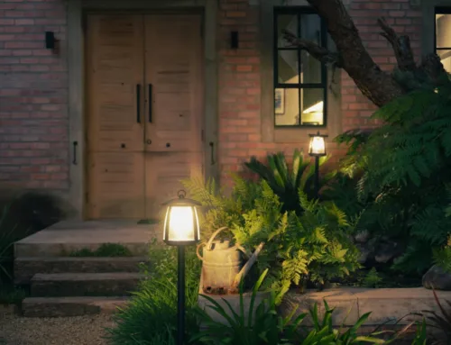 Eco-Friendly Gardens and Statement Entrances: How the Solar Lantern Garden Light Combines Classic Lines With Contemporary Design